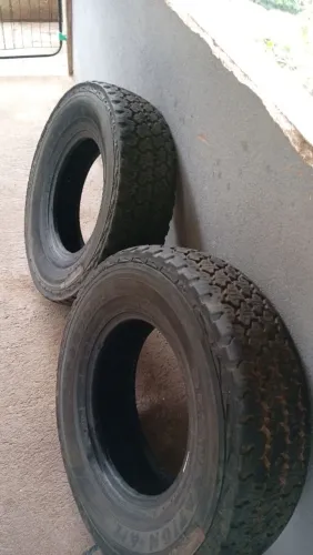 Pneu 235/75R15