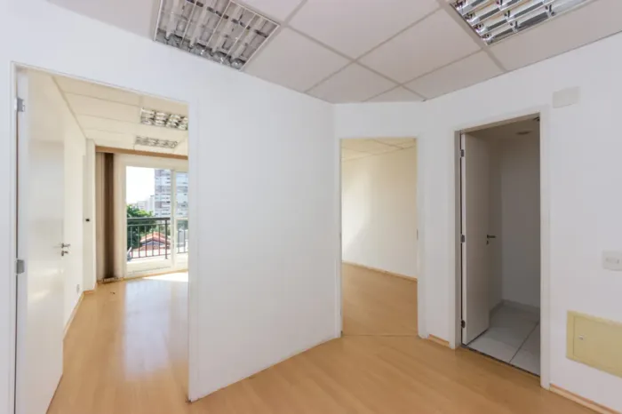 Conjunto comercial para venda em Saúde, 36m²