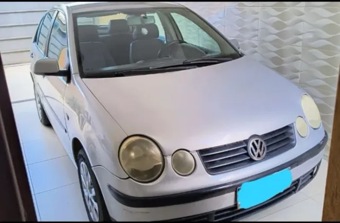 Volkswagen Polo Sedan 1.6 MI 101cv 8V 4P 2004