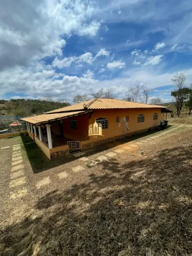 SITIO EM ESMERALDAS PARA LOCAÇÃO R$2.800,00
