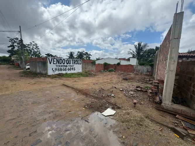 Vendo ou Troco Terreno no José Walter 11X17 no ponto de construir