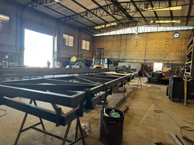 GALPÃO INDUSTRIAL PARA LOCAÇÃO - A.C. 617 m² - R$ 12.340,00/MÊS - ÁREA INDUSTRIAL - VÁRZEA