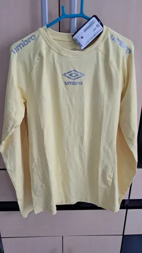 Camisa Térmica Umbro Clubes 23