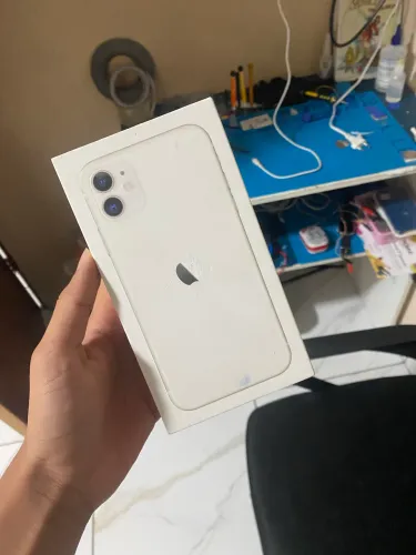 iPhone 11