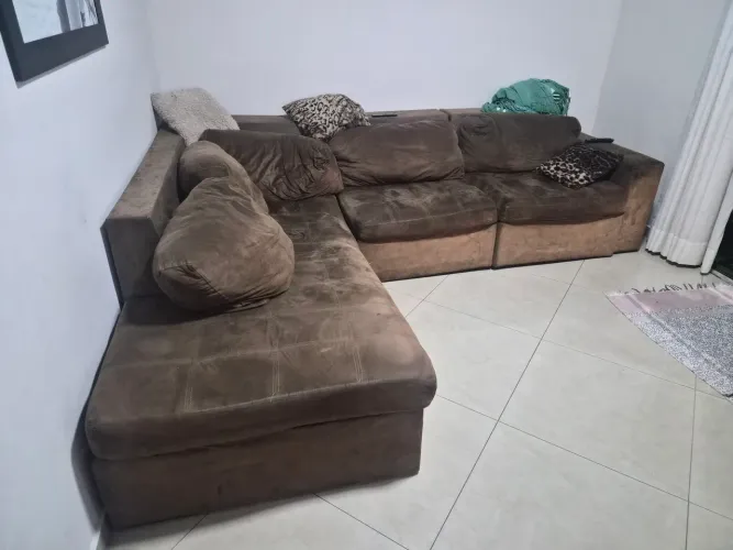 Vendo Sofá com chase