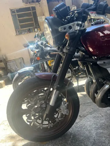 Vendo suspensão dianteira e traseira completa SUZUKI GSXR - para projeto café race