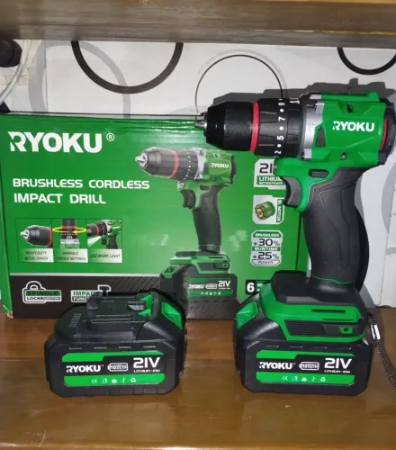 PARAFUSADEIRA PROFISSIONAL 21 VOLTS COM MOTOR BRUSHLESS (NOVA) 