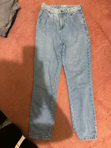 Calça jeans mom