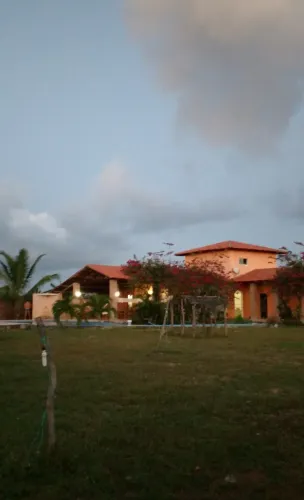 Casa com piscina em acarau a venda ou alugar preço a debater