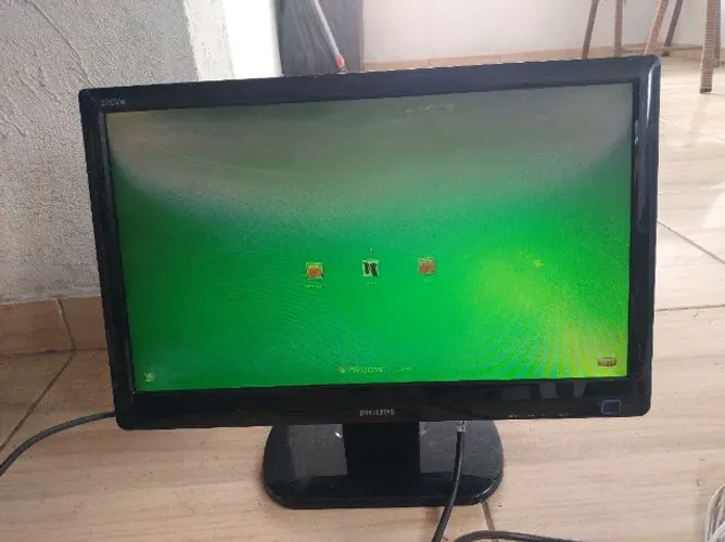 Monitor Philips 21 funcionando