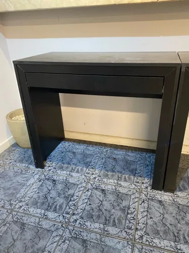 MESA DE ESCRITÓRIO COM GAVETA