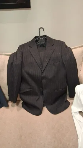 Ternos e camisas sociais tamanho M