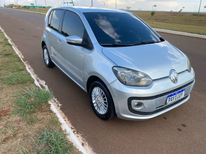 Volkswagen Up! Move 1.0 TSI Total Flex 12V 5P 2017