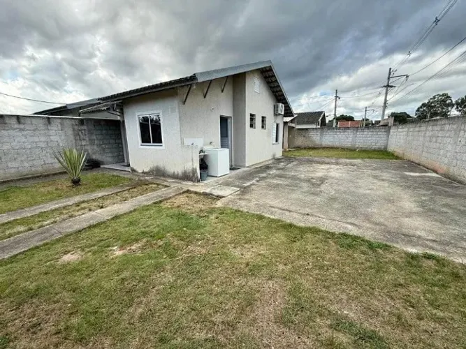 Casa espaçosa a venda em Riviera da Barra (próximo a praça central)