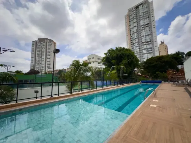 Apartamento de 57 m² com varanda gourmet, 2 dormitórios sendo 1 suite, 1 vaga coberta e li