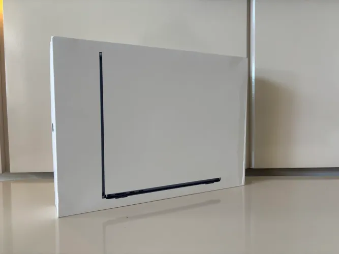Apple Macbook Air com Processador M5 Midnight 512SSD/16RAM | Lacrado