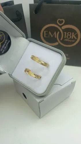 Alianças feitas sob medida? Ouro 18k e Prata