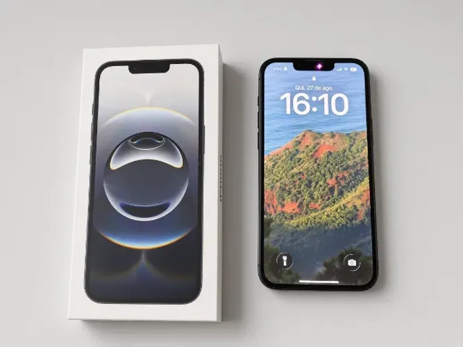 Iphone 16e preto, bateria 100%, na caixa