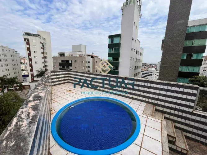 Cobertura com 2 Quartos e 3 banheiros para Alugar, 140 m² por R$ 3.400/Mês