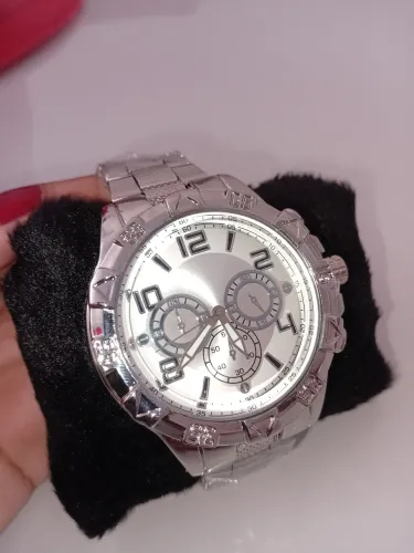 Relógio prata em aço inox 