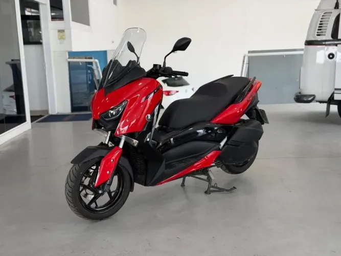 YAMAHA XMAX 2023