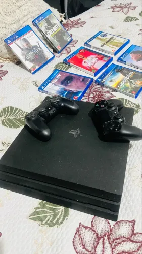 PS4 Pro 1TB Modelo 7215 | Excelente Estado | Pronto para Jogar