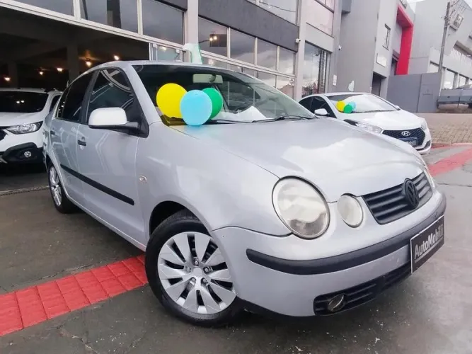 Volkswagen Polo Sedan 1.6 MI 101cv 8V 4P 2006