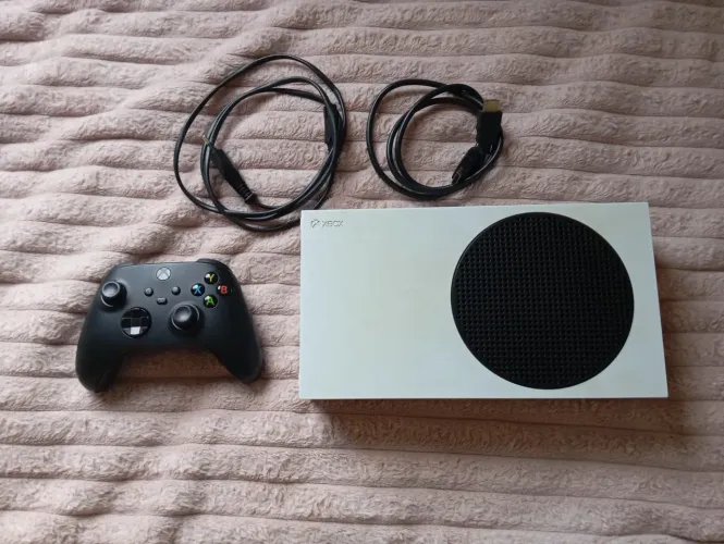Vendo Xbox séries s semi novo