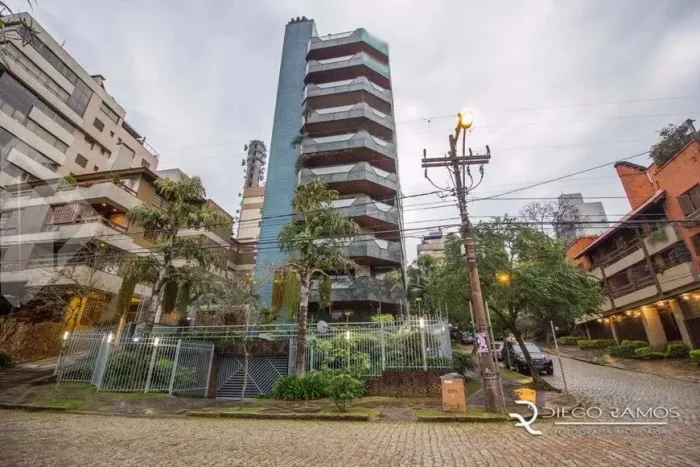 Cobertura com 3 dormitórios à venda, 360 m² por R$ 2.950.000,00 - Bela Vista - Porto Alegr
