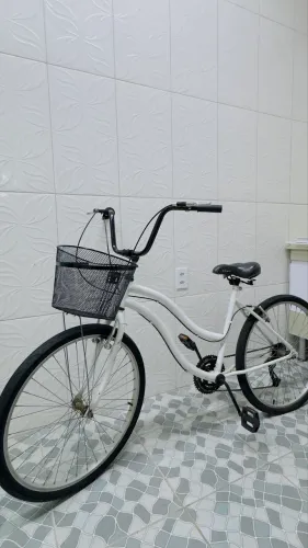 Bicicleta aro 24 com cestinha