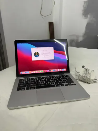 MacBook Pro 13 inch - Estado de novo! Importado de fora?