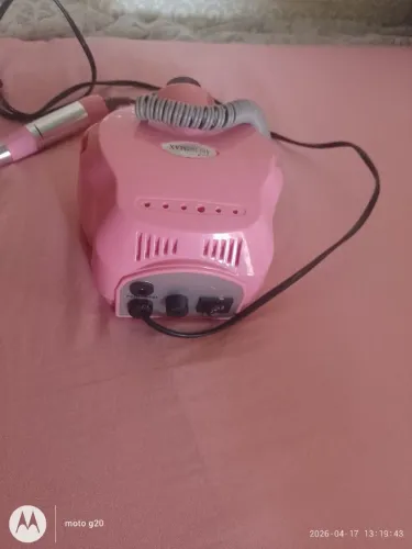 Motorzinho de unha em perfeito estado 