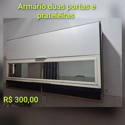 Armário de parede