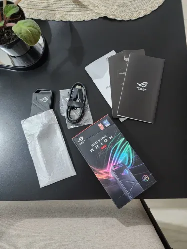 Case SSD M.2 NVMe Asus Rog Strix Arion Lite