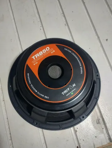 Vendo alto falante Triton de 12 polegadas tr 850 RMS Simi novo