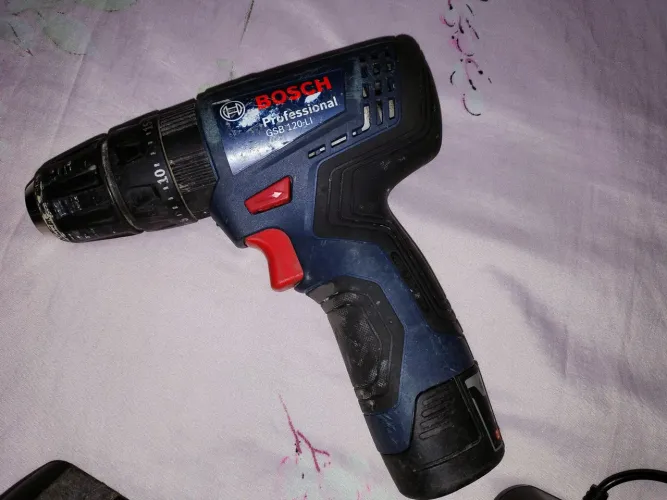 Parafusadeira Bosch profissional