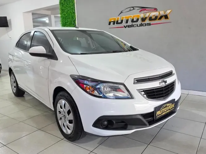Chevrolet Onix Hatch LT 1.4 8V Flex Mec. 4P 2015
