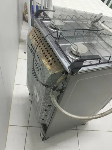 Fogão 4 bocas Mônaco de inox usado