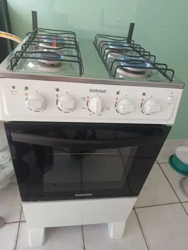 Fogão Itatiaia 4 Bocas com Forno - Ótimo Estado