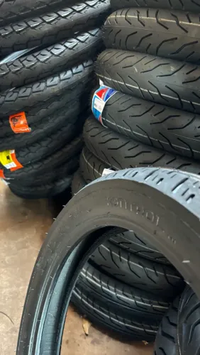 Pneus originais de moto
