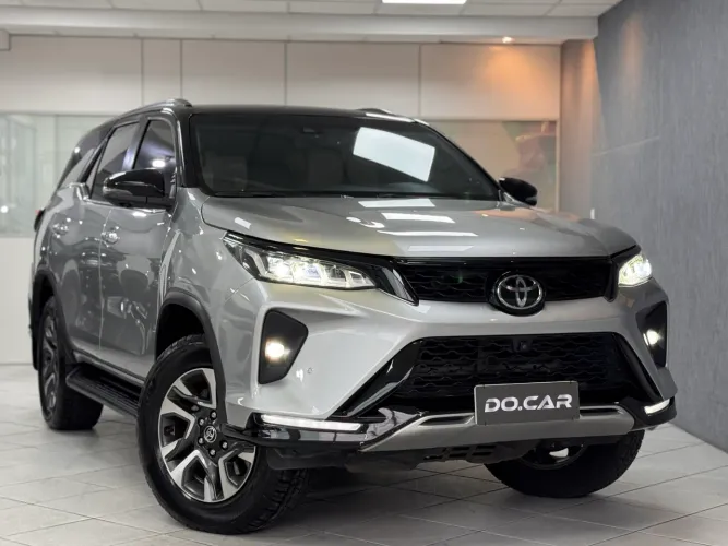Toyota Hilux SW4 Diamond 2.8 TB 4X4 Die. Aut. 2022