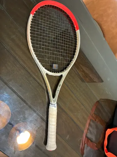 Raquete WILSON CLASH - Maravilhosa