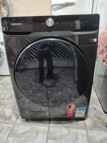 Lava e seca Samsung WD18