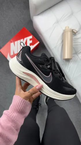 Tênis Nike Running Fit Est 1972