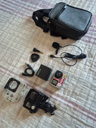 Câmera Gopro Hero 4 Black + Cartão SD Classe 10 Completa