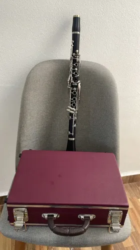 Clarinete Selmer C103