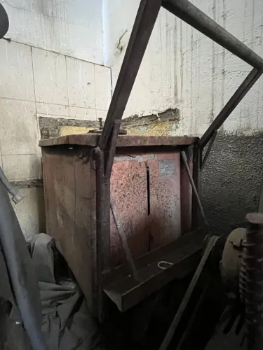 máquina de solda transformadora industrial antiga