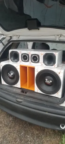 Vendo som automotivo 