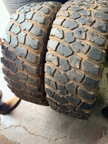 Pneu aro 17"  285/70/17 BF Goodrich 