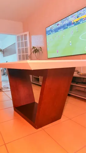 Mesa de jantar / Reunião